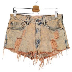 Vtg Levi's 550 Relaxed Fit Light Wash Distressed Denim Cut Off Shorts Sz 33